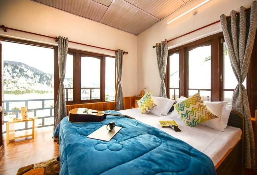 Deluxe-huone Parveke, Zostel Barot