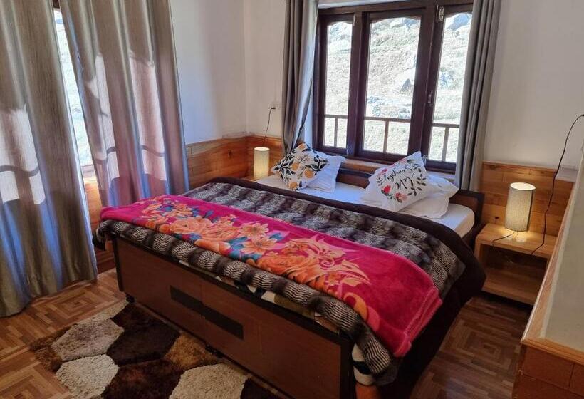 Deluxe-huone, Zostel Barot