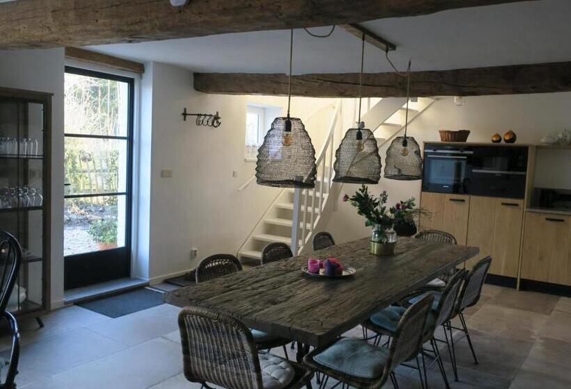 غرفة قياسية, Kleebergerhofke