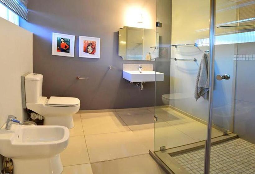 Номер Deluxe, The White House