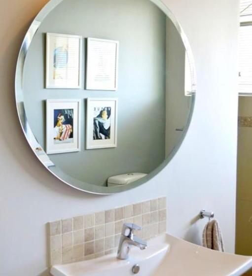 Номер Deluxe, The White House