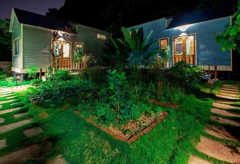 Standard studio with lake view, Blue Lagoon Cat Ba