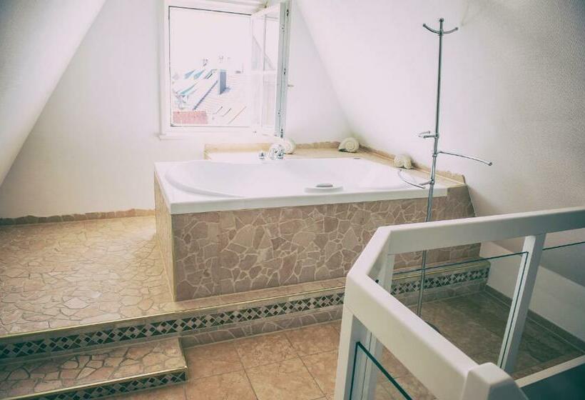 자쿠지 스위트, Restaurant Residence Ente