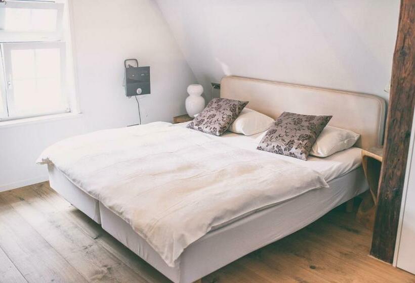 디럭스 스튜디오, Restaurant Residence Ente