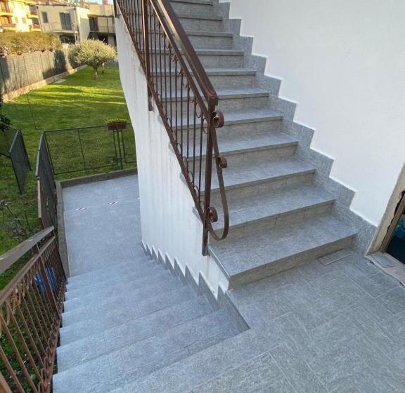 آپارتمان 1 خوابه, I Fiori Di Pietra