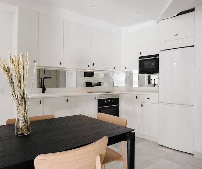 آپارتمان 3 خوابه, Sonder Santa Ana