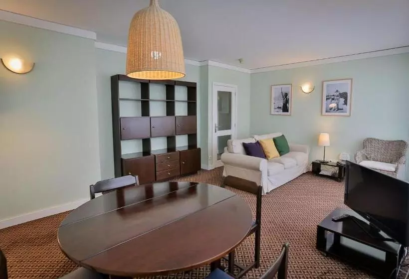 آپارتمان ممتاز دوخوابه رو به دریا, Apartamento Solverde