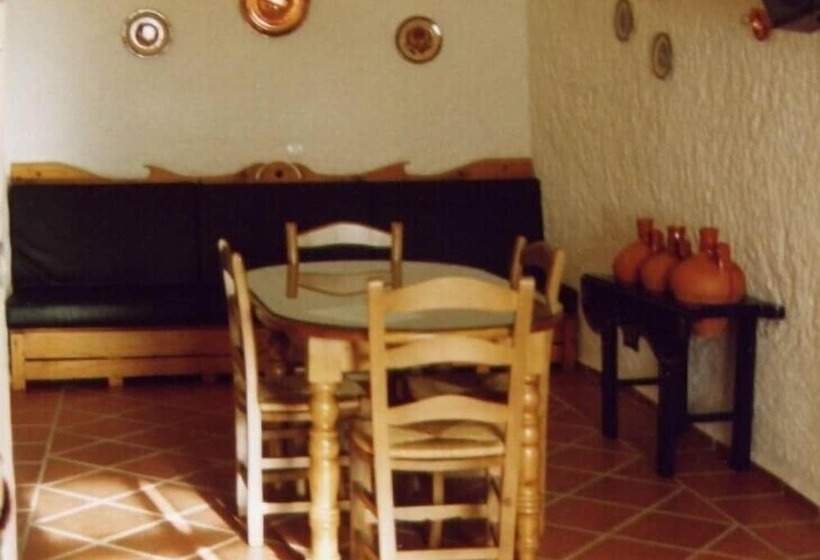 Номер Стандарт, Cuevas Pedro Antonio De Alarcon