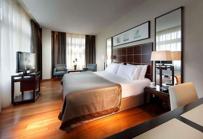 Номер Deluxe, Eurostars Grand Marina Hotel Gl