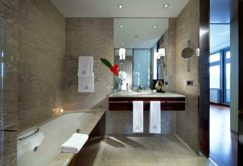 اتاق لوکس, Eurostars Grand Marina Hotel Gl