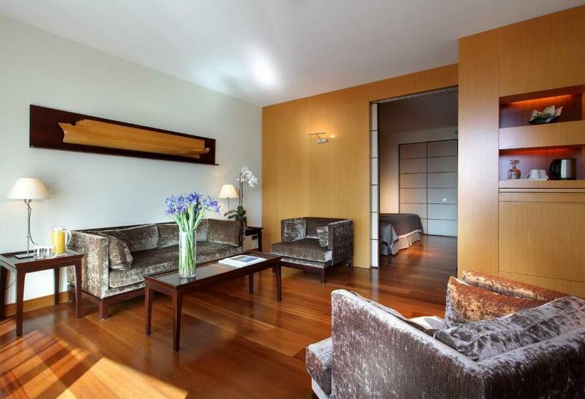 مجموعه ویستا شهر, Eurostars Grand Marina Hotel Gl