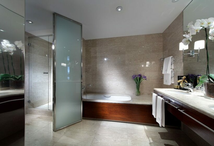 Люкс Вид на Город, Eurostars Grand Marina Hotel Gl
