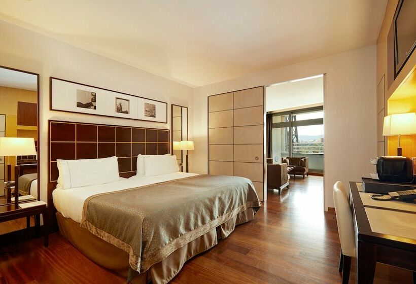 سوییت خانوادگی, Eurostars Grand Marina Hotel Gl