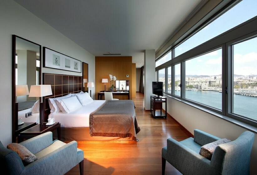 اتاق سوپریور با چشمانداز دریا, Eurostars Grand Marina Hotel Gl