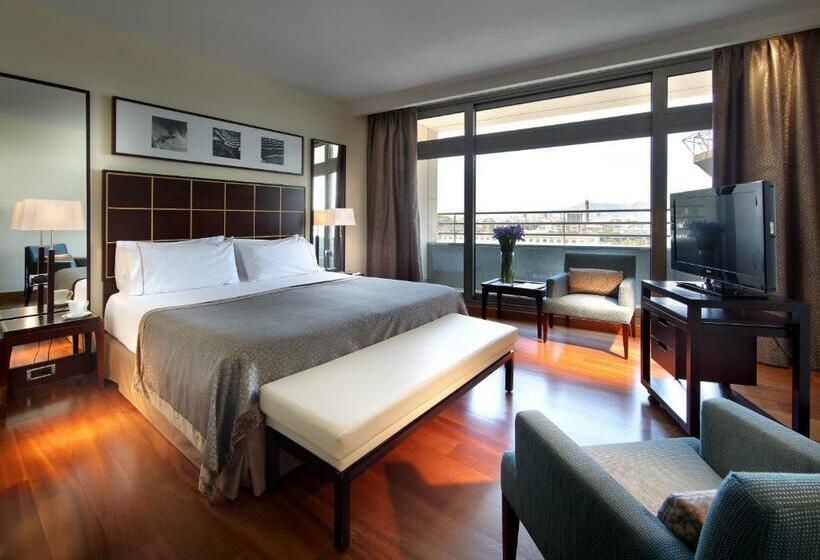Трехместный Номер Superior, Eurostars Grand Marina Hotel Gl