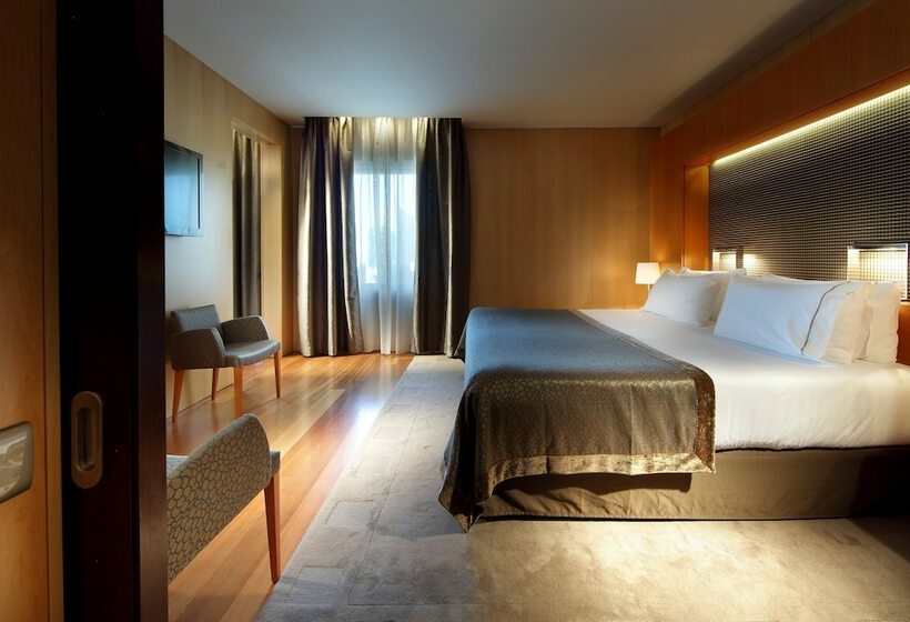 اتاق خانوادگی, Eurostars Grand Marina Hotel Gl