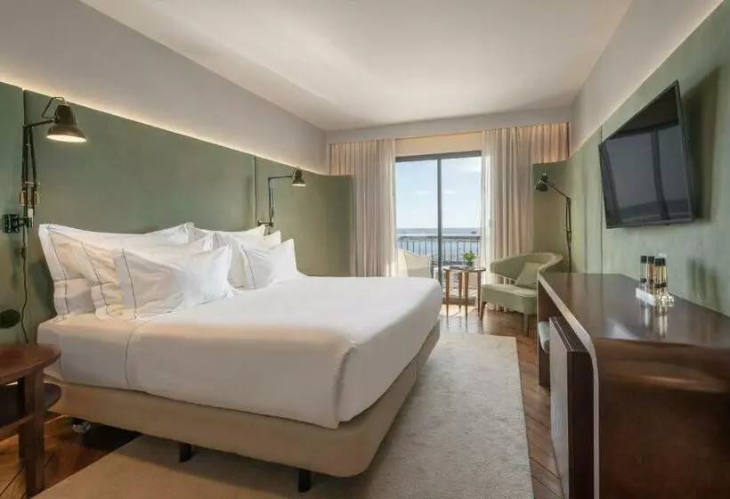 اتاق استاندارد با چشم‌انداز دریا, Grand Hotel Açores Atlântico