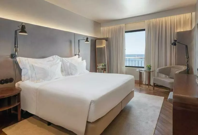 سوییت با چشم‌انداز دریا, Grand Hotel Açores Atlântico