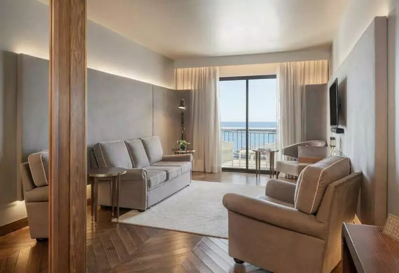 سوییت با چشم‌انداز دریا, Grand Hotel Açores Atlântico