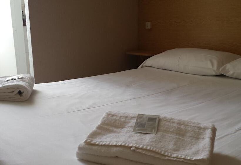 اتاق استاندارد, Abalone  Centre Gare