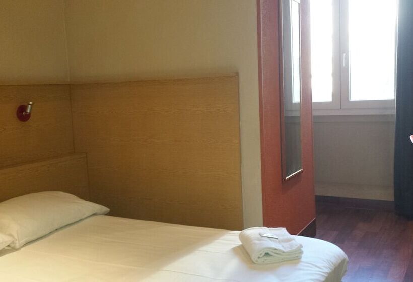 اتاق استاندارد, Abalone  Centre Gare