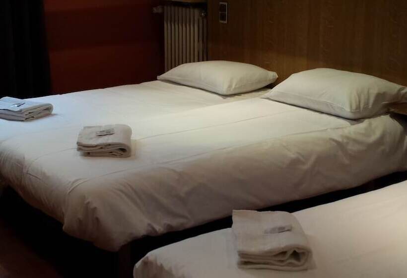 اتاق استاندارد سه نفره, Abalone  Centre Gare