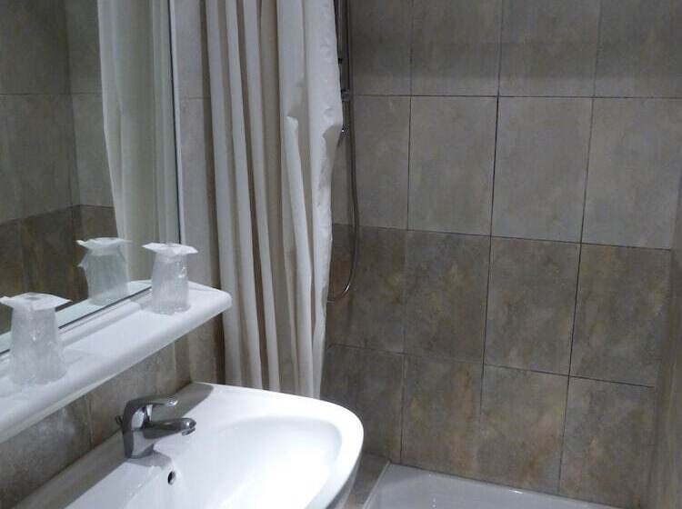 اتاق استاندارد, Abalone  Centre Gare