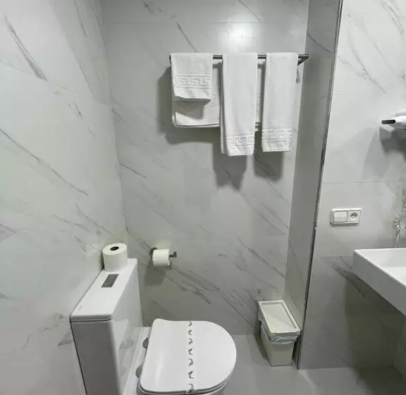 اتاق استاندارد, Bradomin