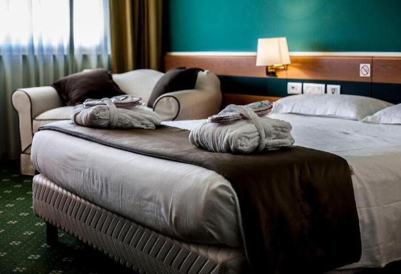 سوییت اجرایی, Bv Hotel Oly