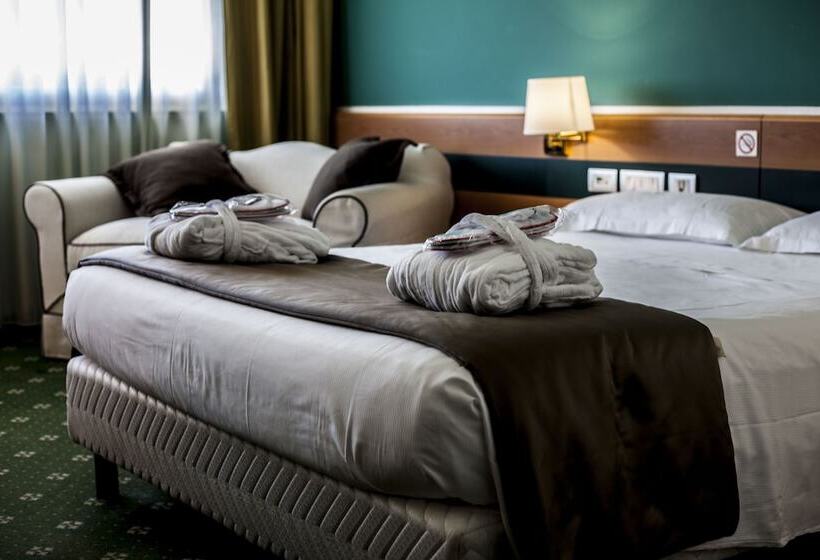 سوییت اجرایی, Bv Hotel Oly