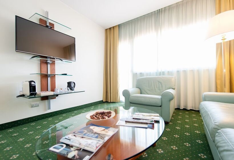 سوییت اجرایی, Bv Hotel Oly