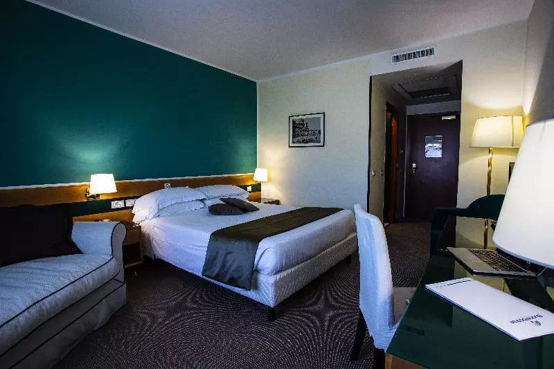 سوییت اجرایی, Bv Hotel Oly