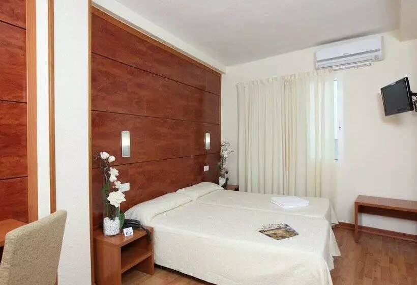 اتاق استاندارد با تخت دوبل, Centro Mar