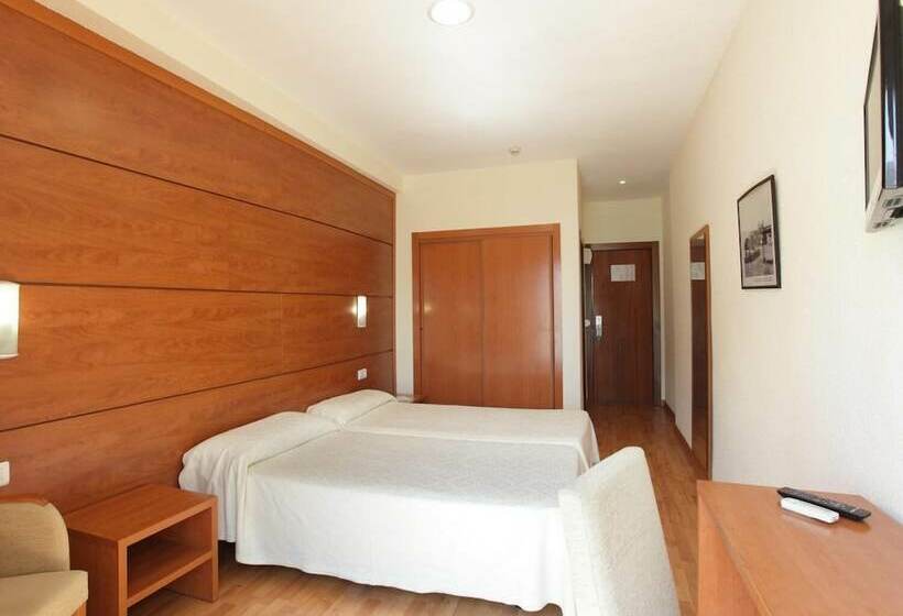 اتاق استاندارد با تخت دوبل, Centro Mar