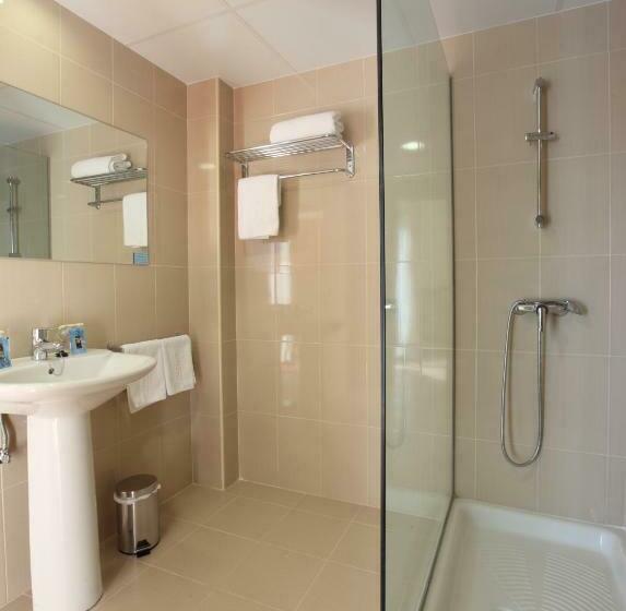 اتاق اکونومی, Centro Mar