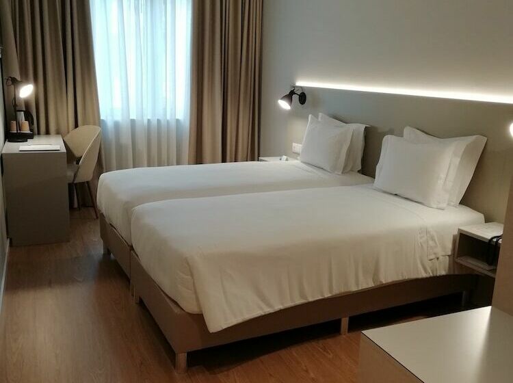 חדר סטנדרט, Cliphotel