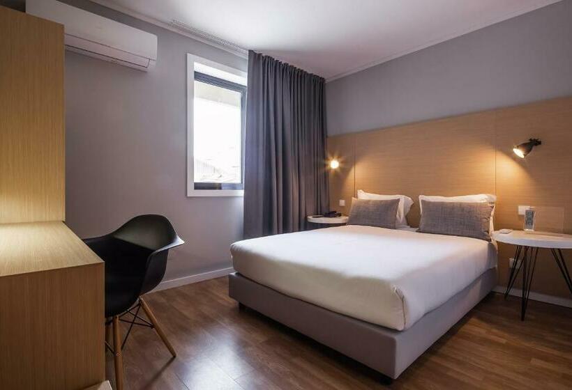 חדר סטנדרט יחיד, Cliphotel