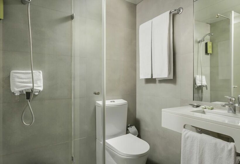 חדר סטנדרט יחיד, Cliphotel