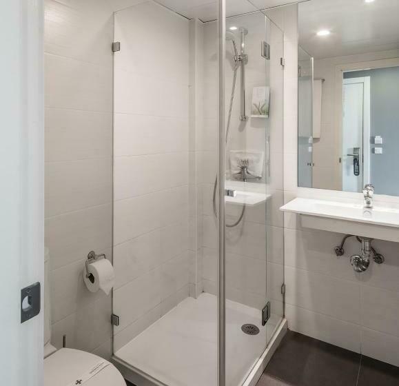 Номер Стандарт Трехместный, Cliphotel