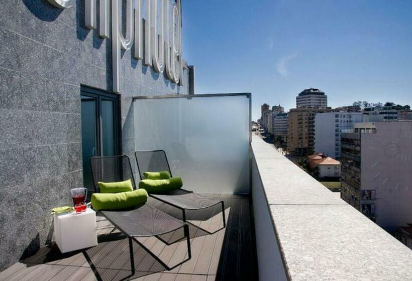 חדר סופריור עם מרפסת, Cliphotel