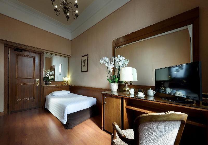 اتاق استاندارد یک نفره, Della Torre Argentina