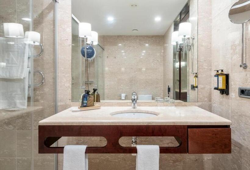 اتاق سوپریور سه تخته, Eurostars Grand Marina Hotel Gl