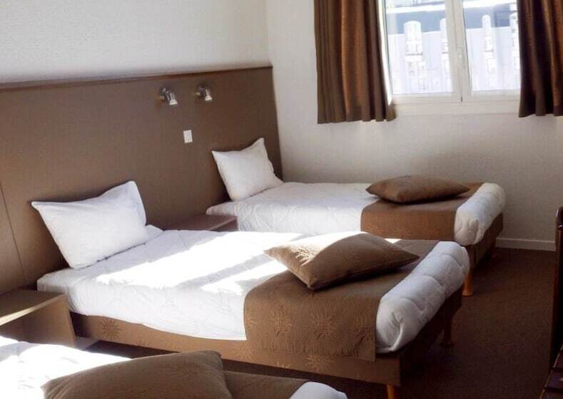 اتاق استاندارد سه نفره, Adonis Lourdes Notre Dame de La Sarte