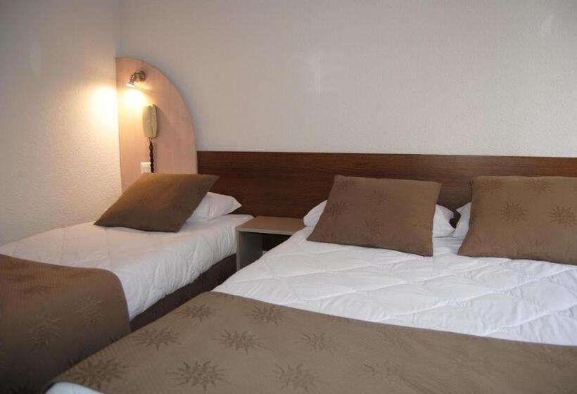 اتاق استاندارد سه نفره, Adonis Lourdes Notre Dame de La Sarte