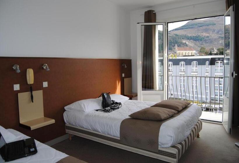 اتاق استاندارد سه نفره, Adonis Lourdes Notre Dame de La Sarte