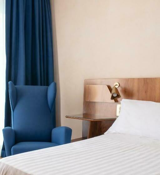 اتاق کلاسیک, Royal Continental