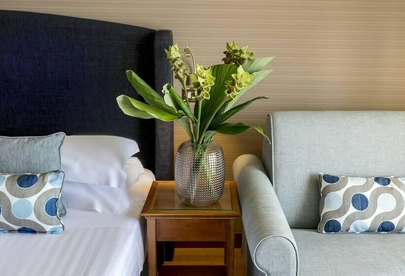 اتاق کلاسیک, Royal Continental