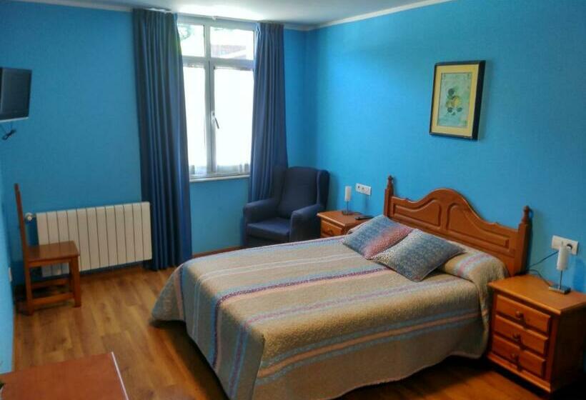 غرفة قياسية, Aguila Real