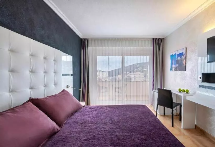 اتاق لوکس, Salles Hotels Marina Portals