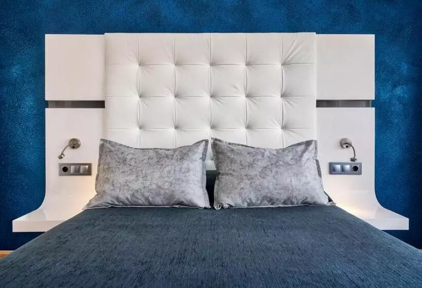 اتاق لوکس, Salles Hotels Marina Portals